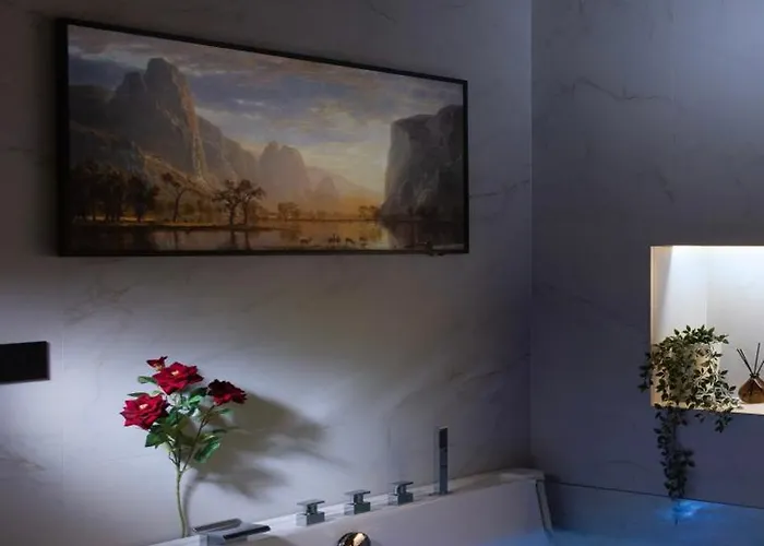 Cm Luxury Apartment